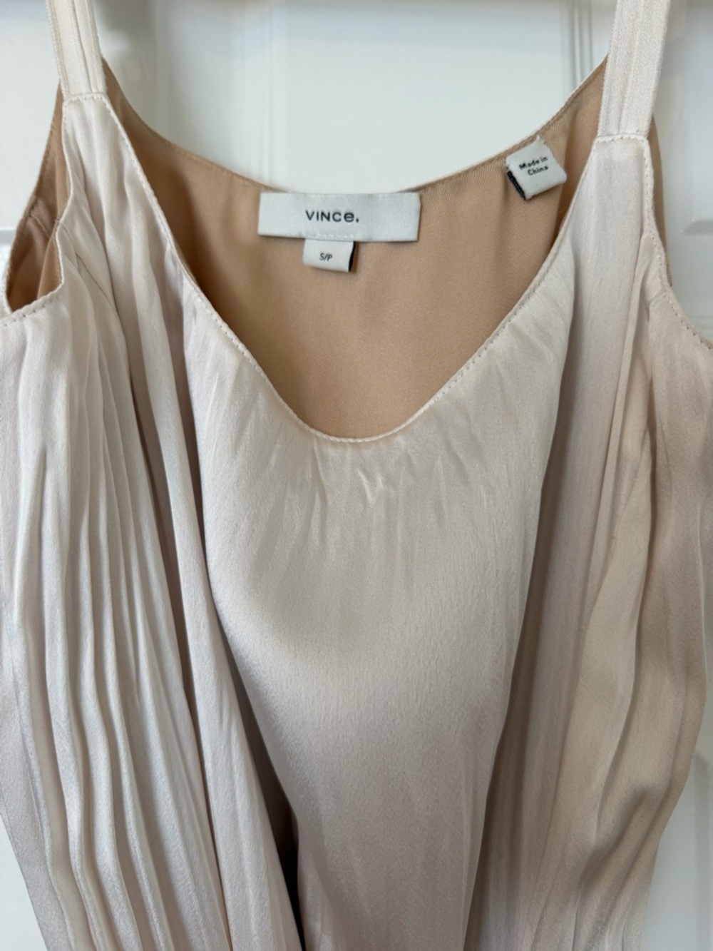 Vince Champagne 🍾 Pleated Maxi Dress with Waist Tie - Picture 5 of 5